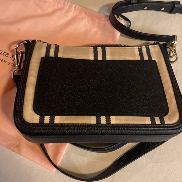 Never been used before leather Kate Spade cross body purse. - Picture 7 of 11